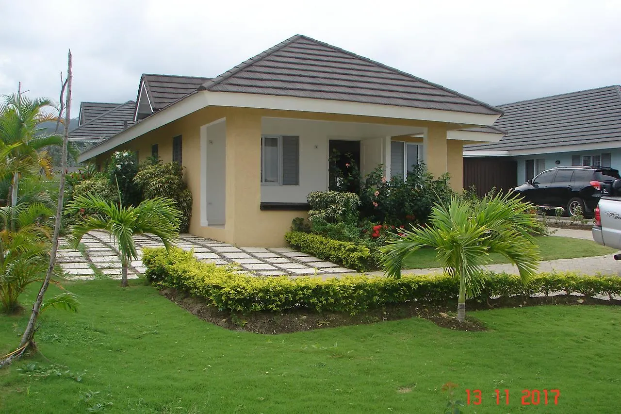 Villa Richmond - Heroes Villa, Ac, Security, Access To Pool, Playground & Private Beach - Welcome Breakfast Basket