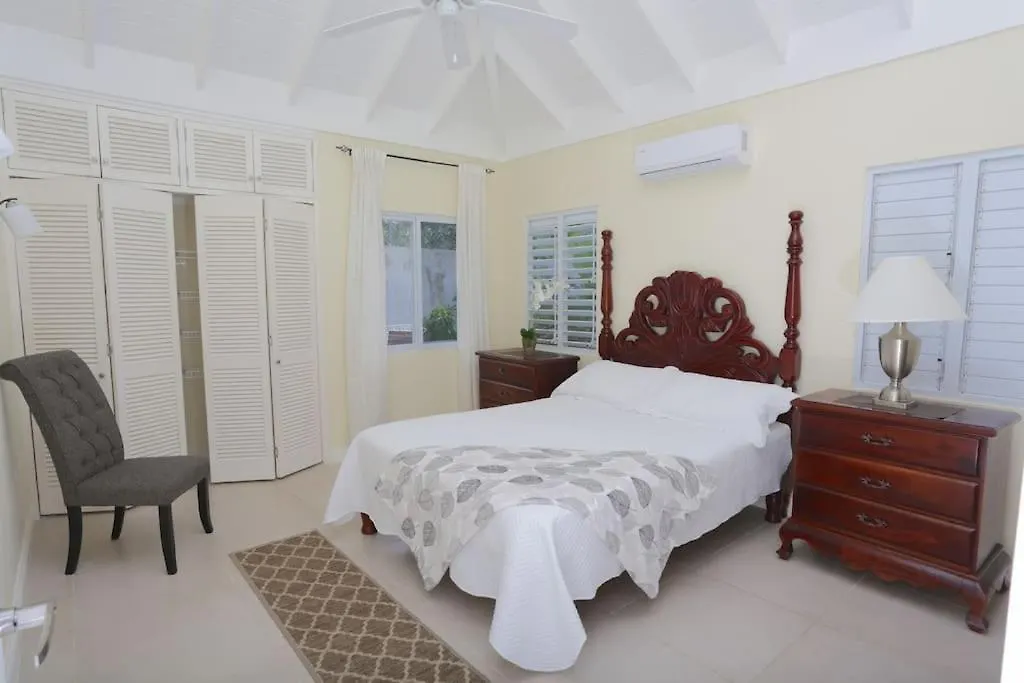 Richmond - Heroes Villa, Ac, Security, Access To Pool, Playground & Private Beach - Welcome Breakfast Basket Villa