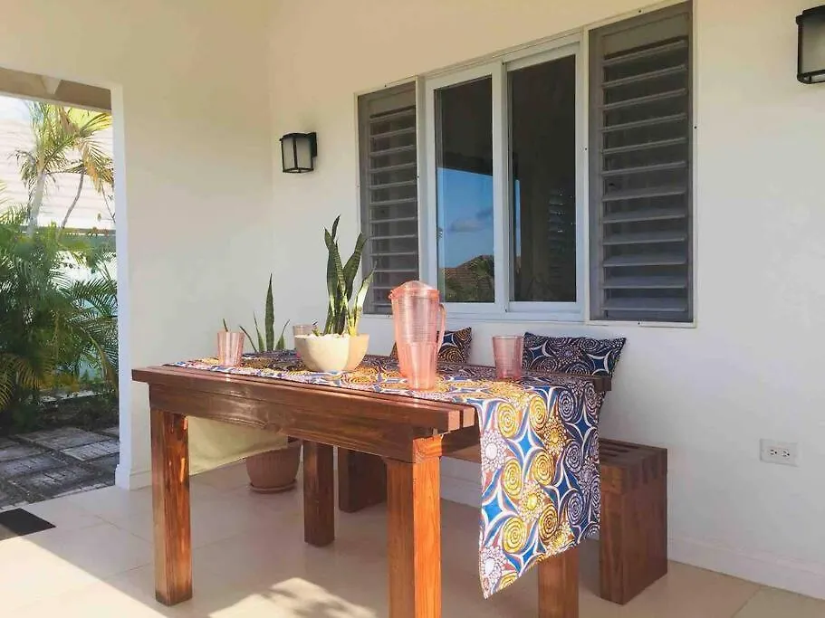 Richmond - Heroes Villa, Ac, Security, Access To Pool, Playground & Private Beach - Welcome Breakfast Basket