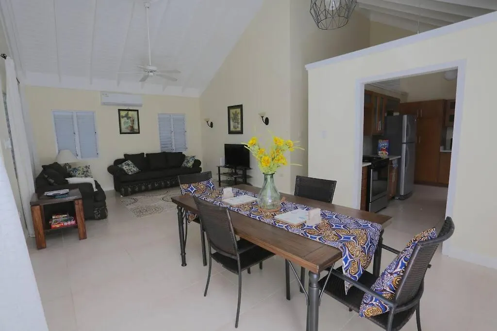 Richmond - Heroes Villa, Ac, Security, Access To Pool, Playground & Private Beach - Welcome Breakfast Basket 0*,  Jamaica